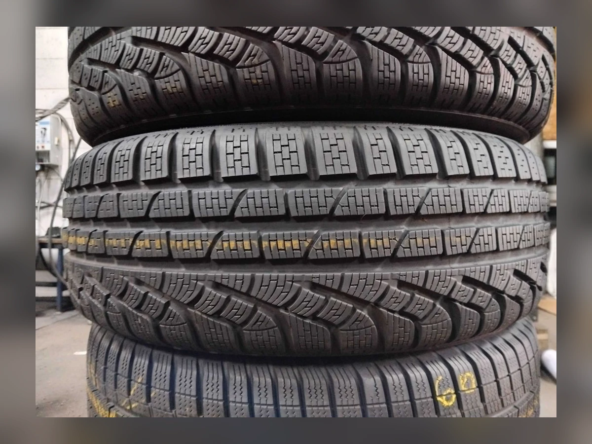 Pirelli — Pirelli 215/60 R17 — 215/60 R17