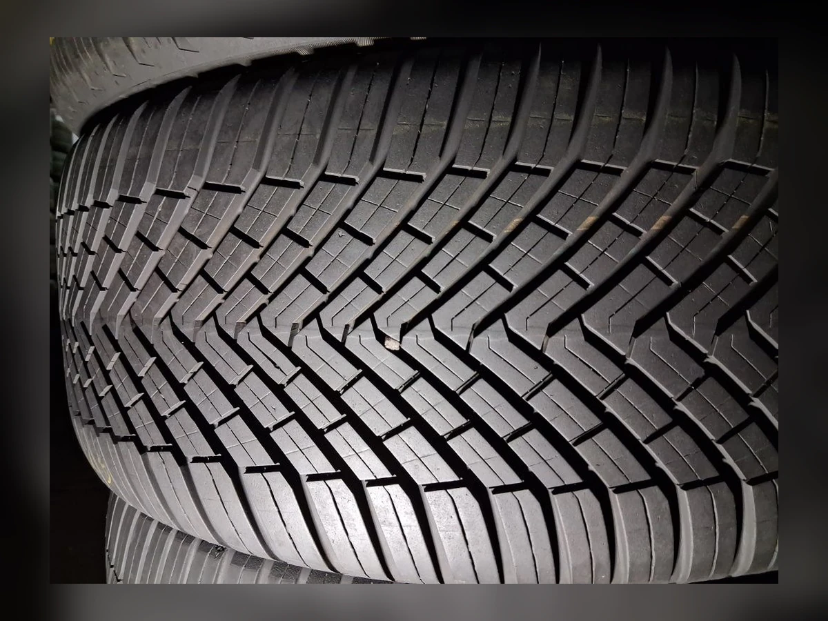 Michelin — Michelin 255/45 R19 — 255/45 R19