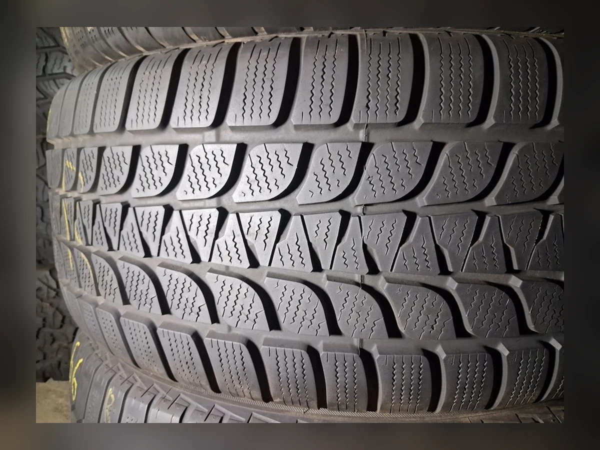Bridgestone — Bridgestone 255/55 R18 — 255/55 R18