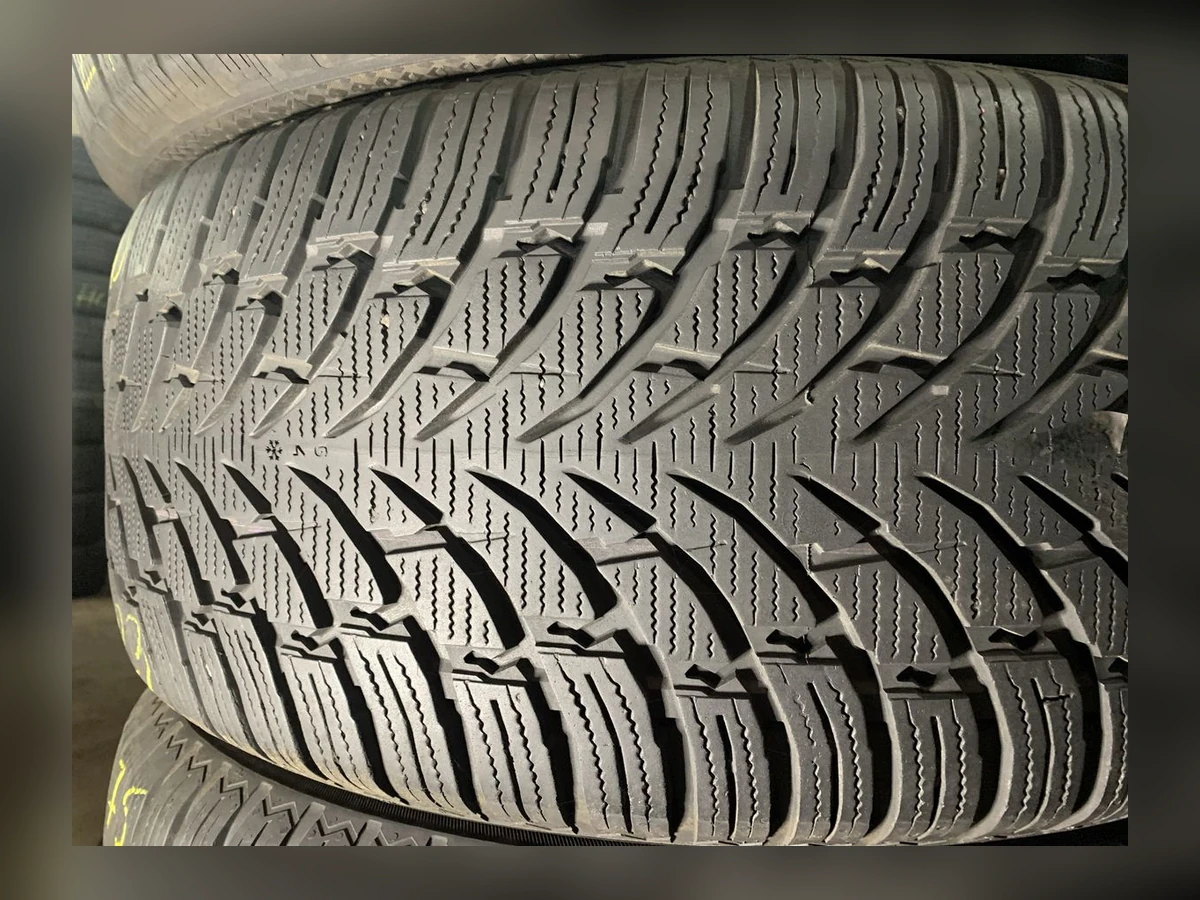 Nokian — Nokian 255/55 R18 — 255/55 R18