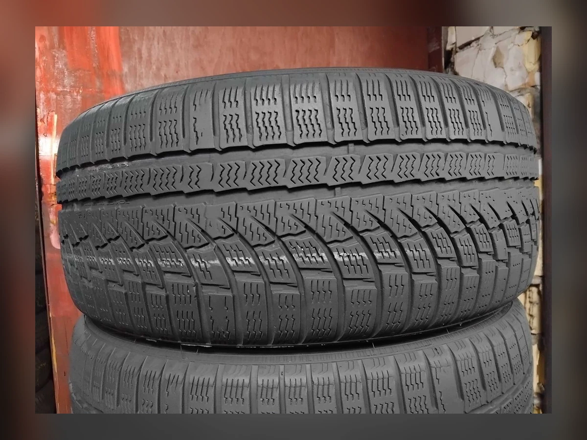 Nokian — Nokian 235/45 R18 — 235/45 R18