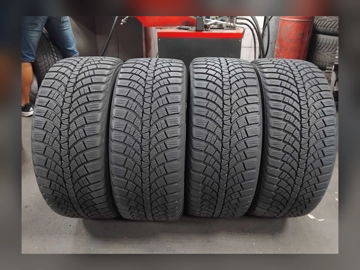 Kumho — Kumho 255/45 R18 — 255/45 R18