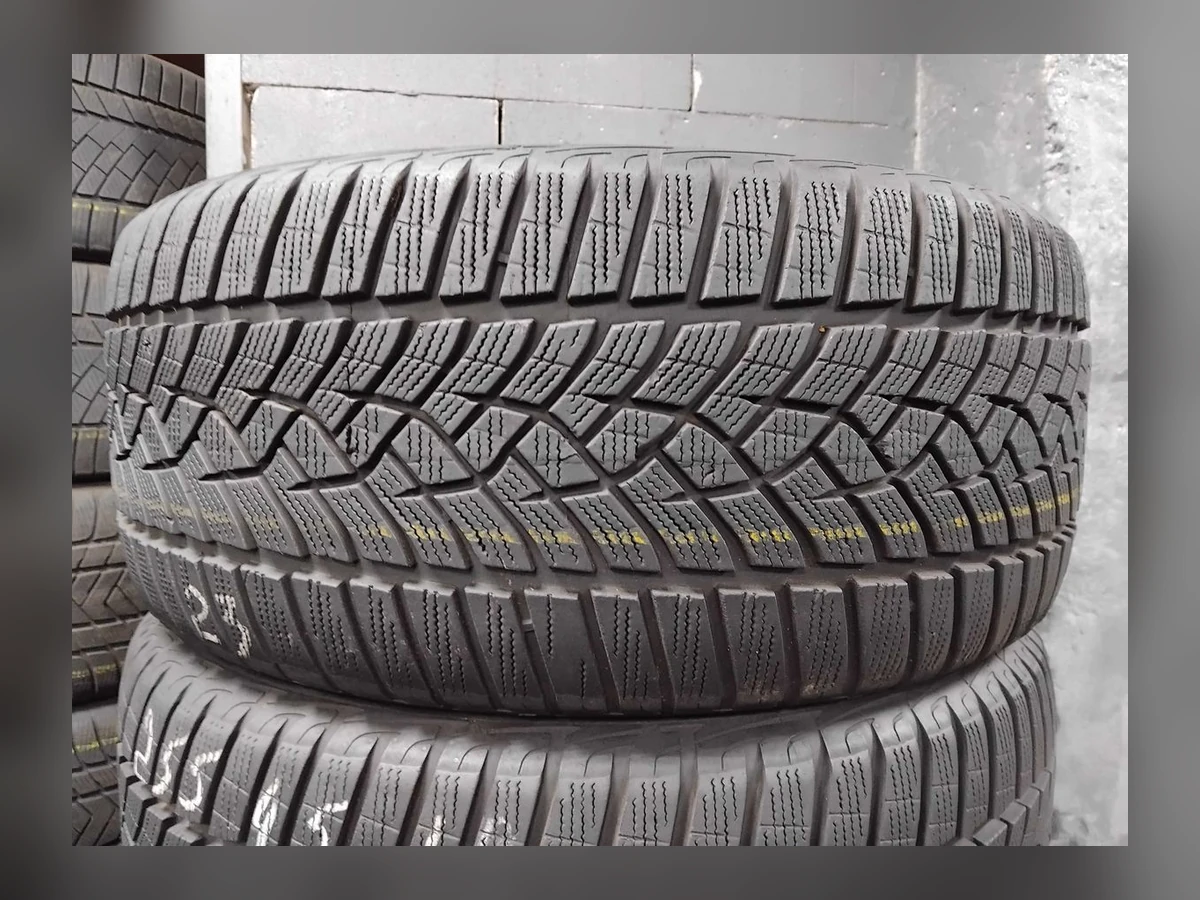 Goodyear — Goodyear 255/45 R18 — 255/45 R18