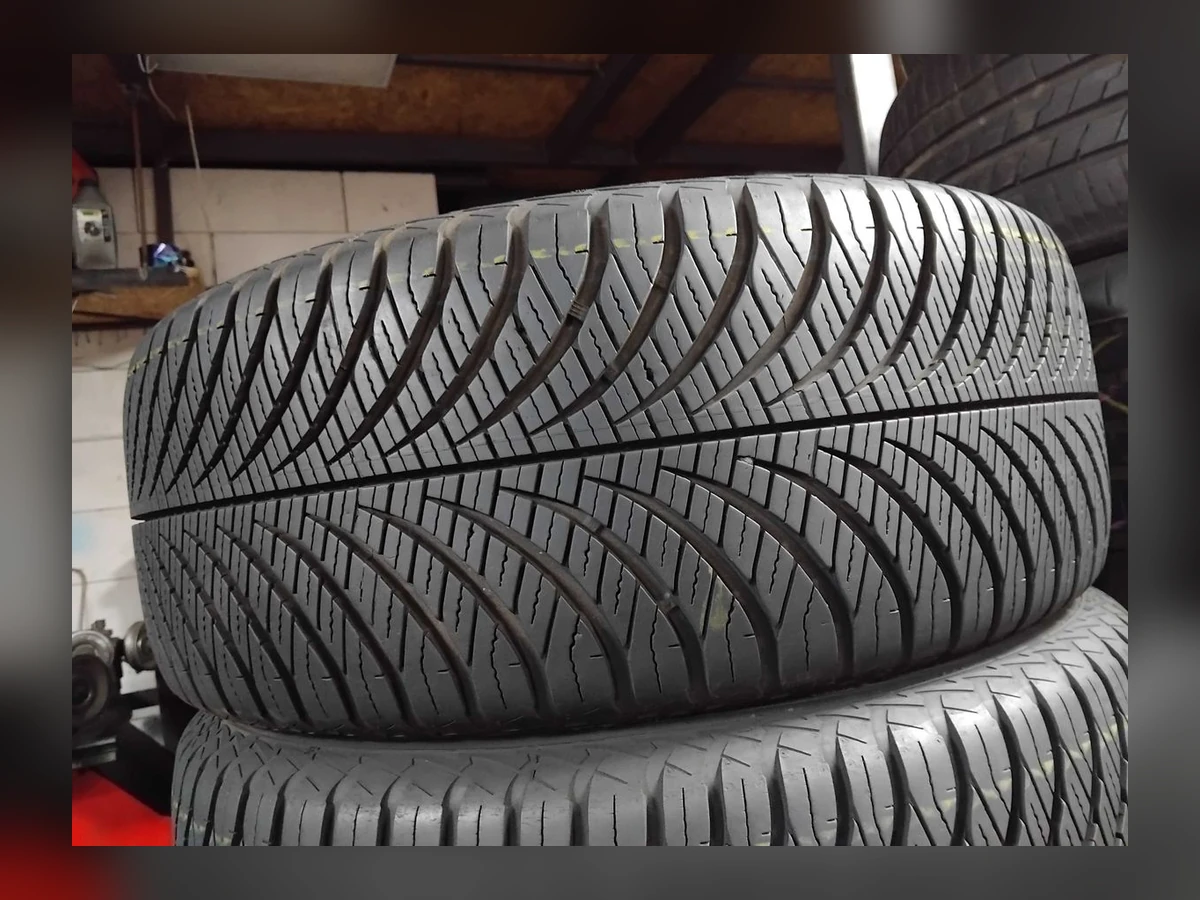 Goodyear — Goodyear 235/50 R18 — 235/50 R18
