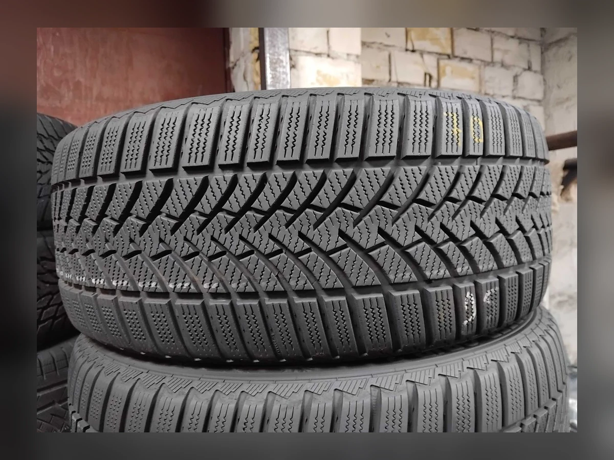Semperit — Semperit 235/50 R18 — 235/50 R18