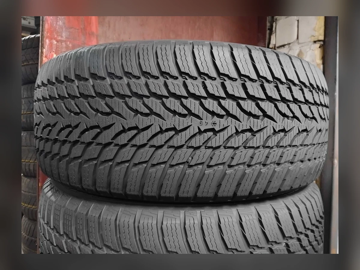 Nokian — Nokian 235/50 R18 — 235/50 R18