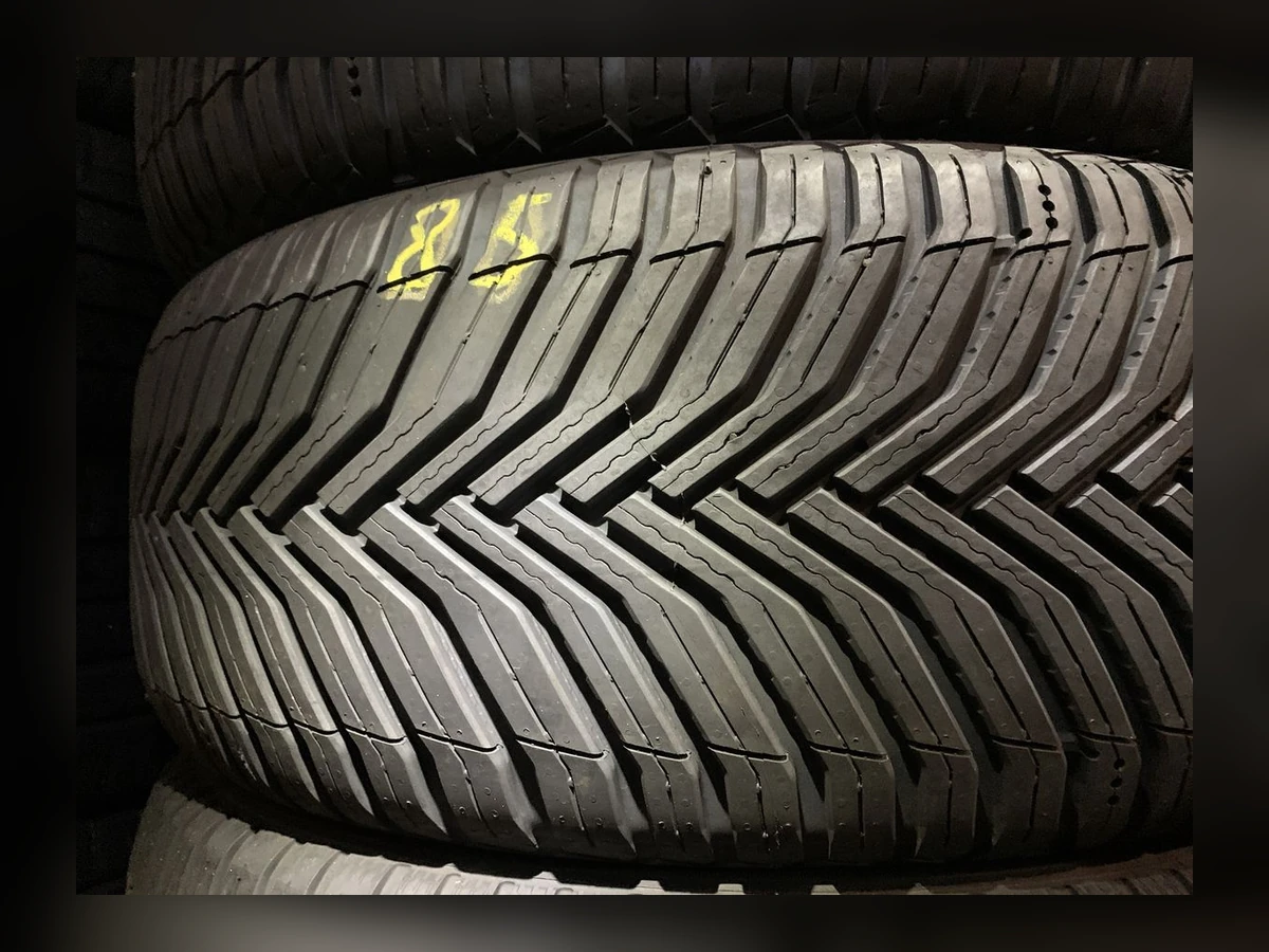 Michelin — Michelin 255/45 R18 — 255/45 R18