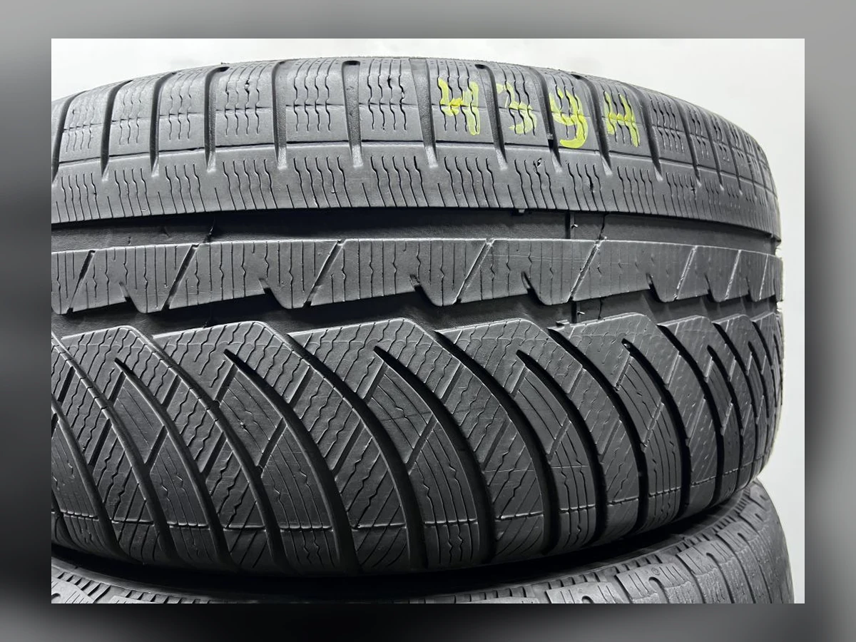 Michelin — Michelin 245/45 R18 — 245/45 R18