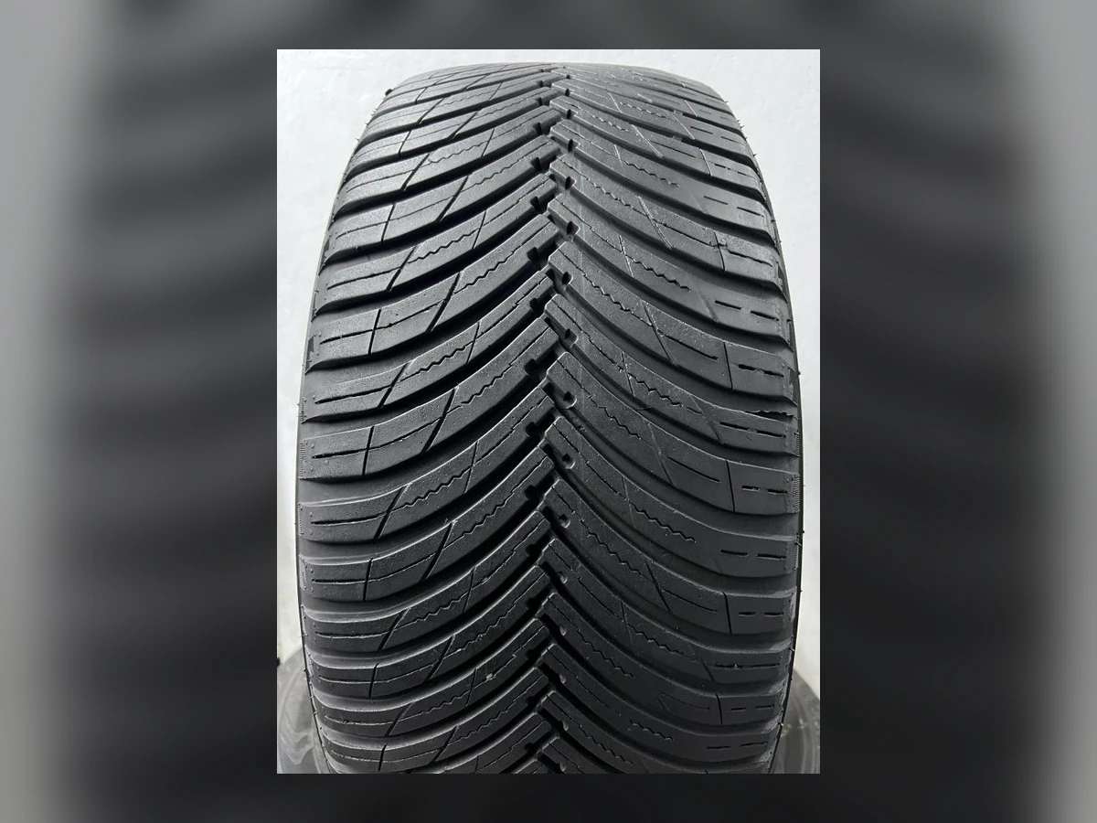 Maxxis — Maxxis 255/45 R19 — 255/45 R19