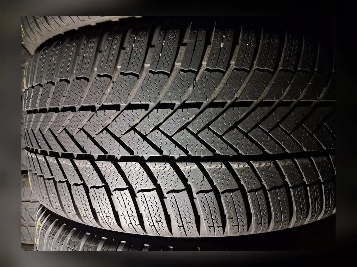 Michelin — Michelin 245/40 R19 — 245/40 R19