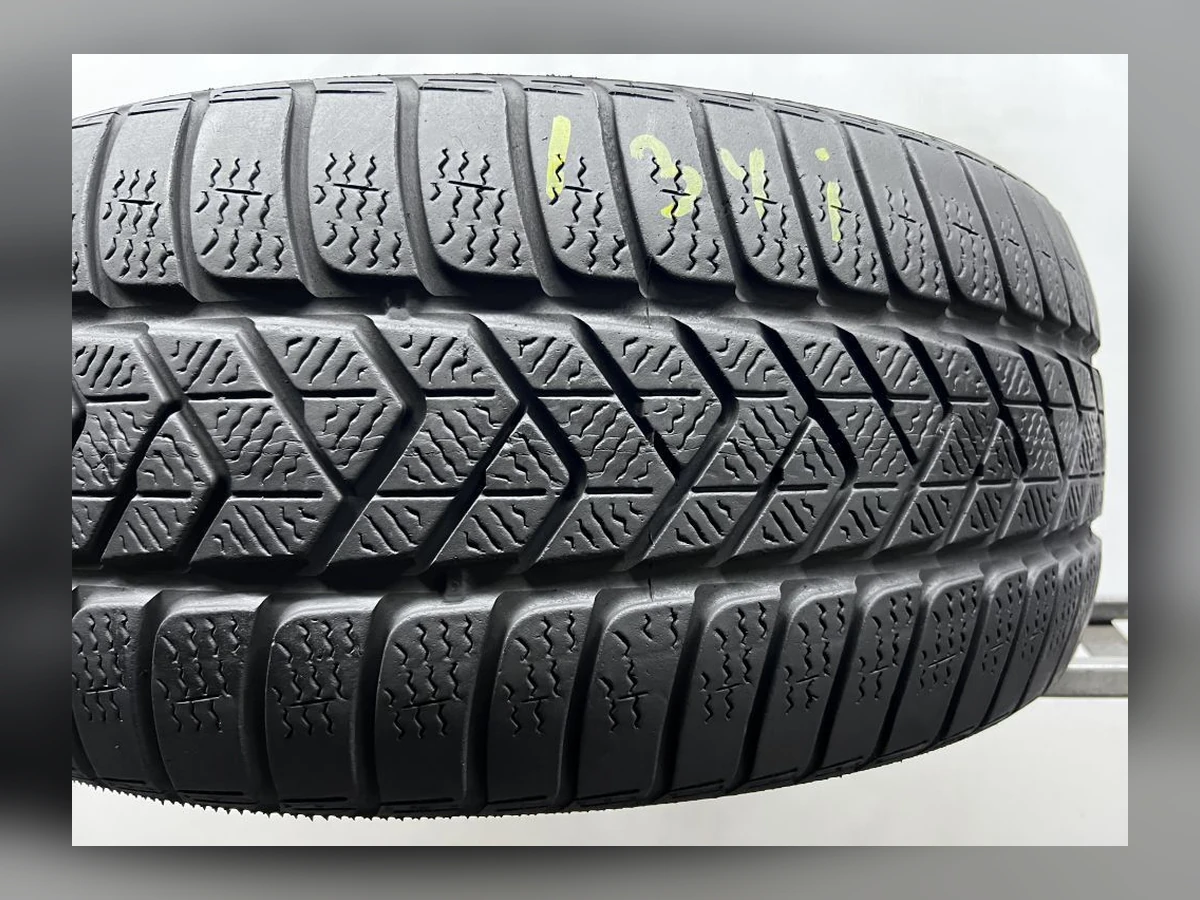Pirelli — Pirelli 245/45 R19 — 245/45 R19