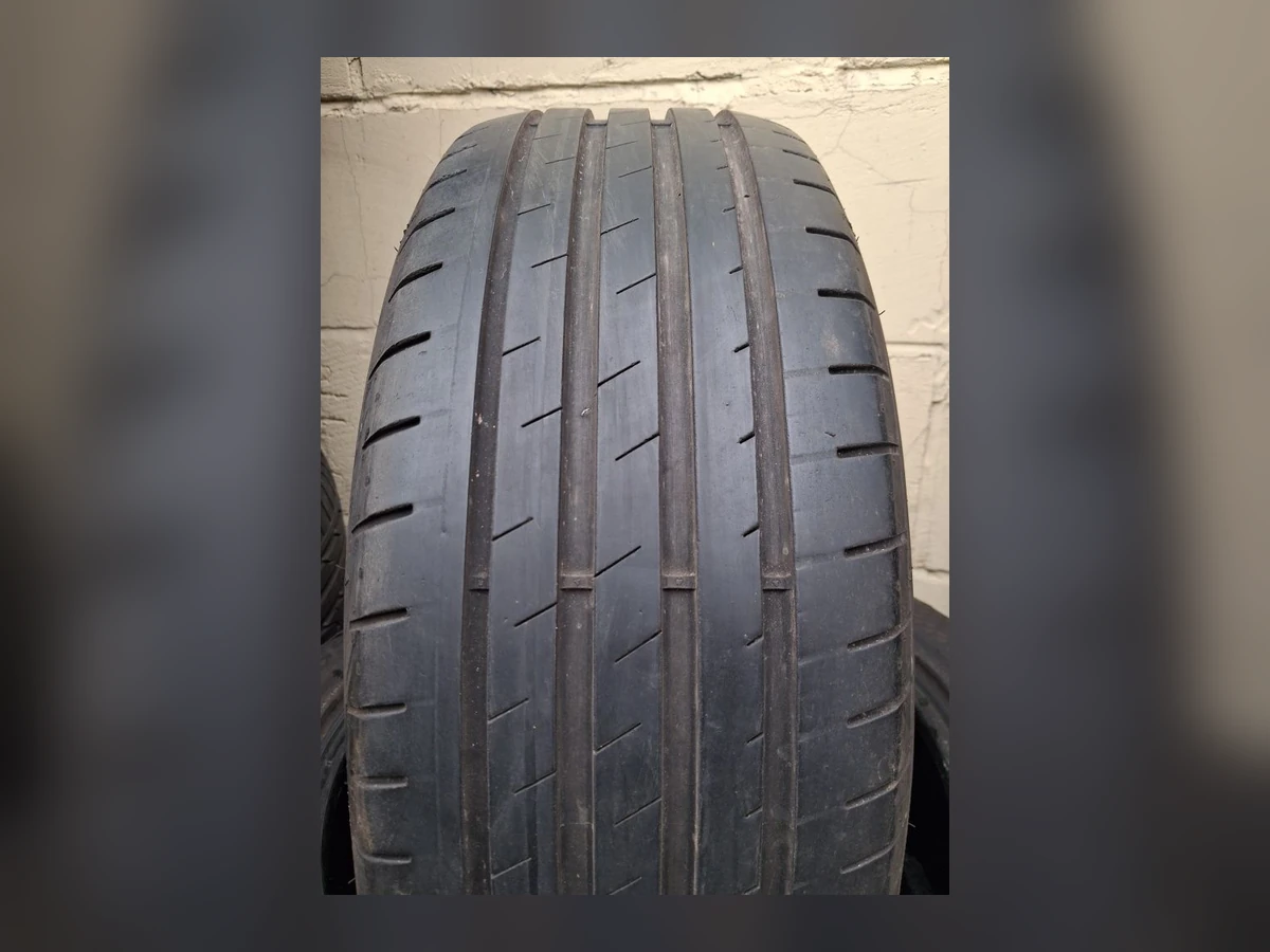 Michelin — Michelin 205/55 R16 — 205/55 R16