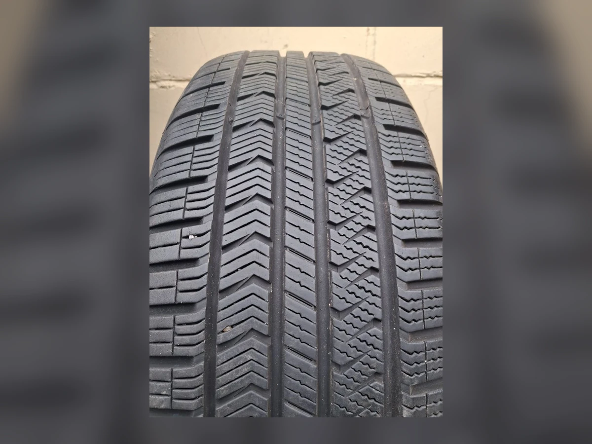 Michelin — Michelin 225/55 R18 — 225/55 R18