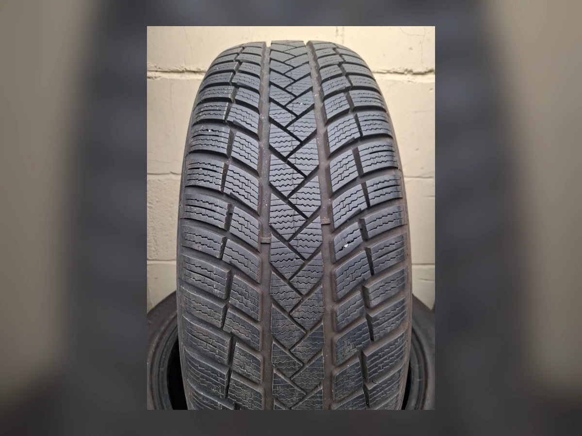 Michelin — Michelin 225/50 R18 — 225/50 R18