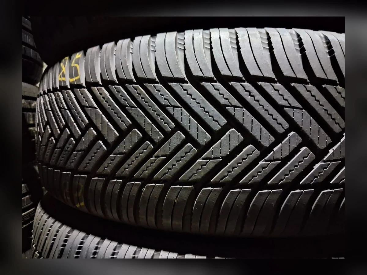Michelin — Michelin 235/50 R19 — 235/50 R19