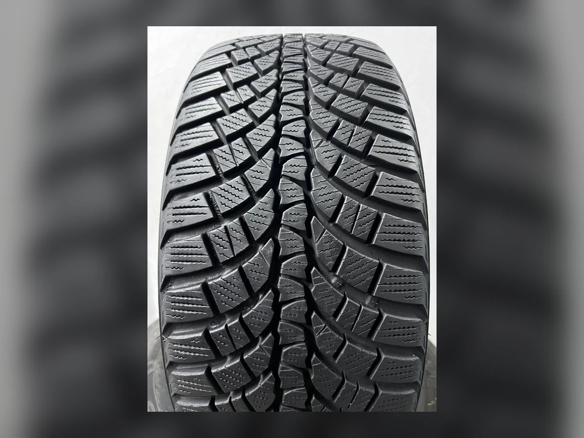 Kumho — Kumho 225/45 R17 — 225/45 R17