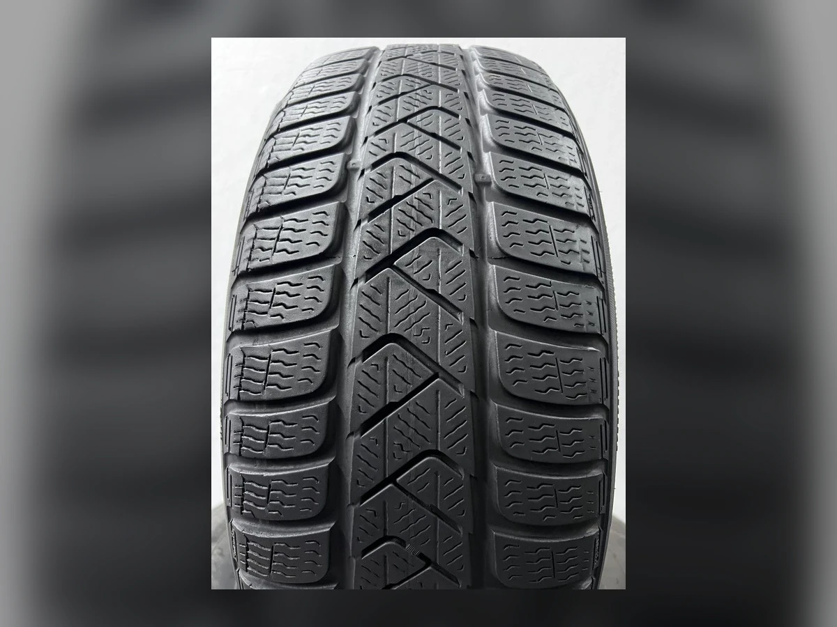 Pirelli — Pirelli 215/60 R16 — 215/60 R16