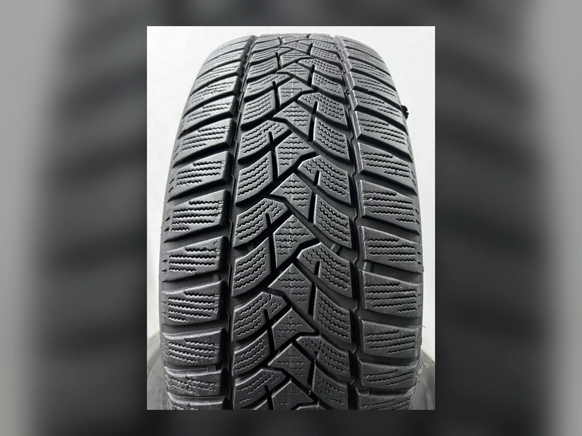 Dunlop — Dunlop 215/60 R16 — 215/60 R16
