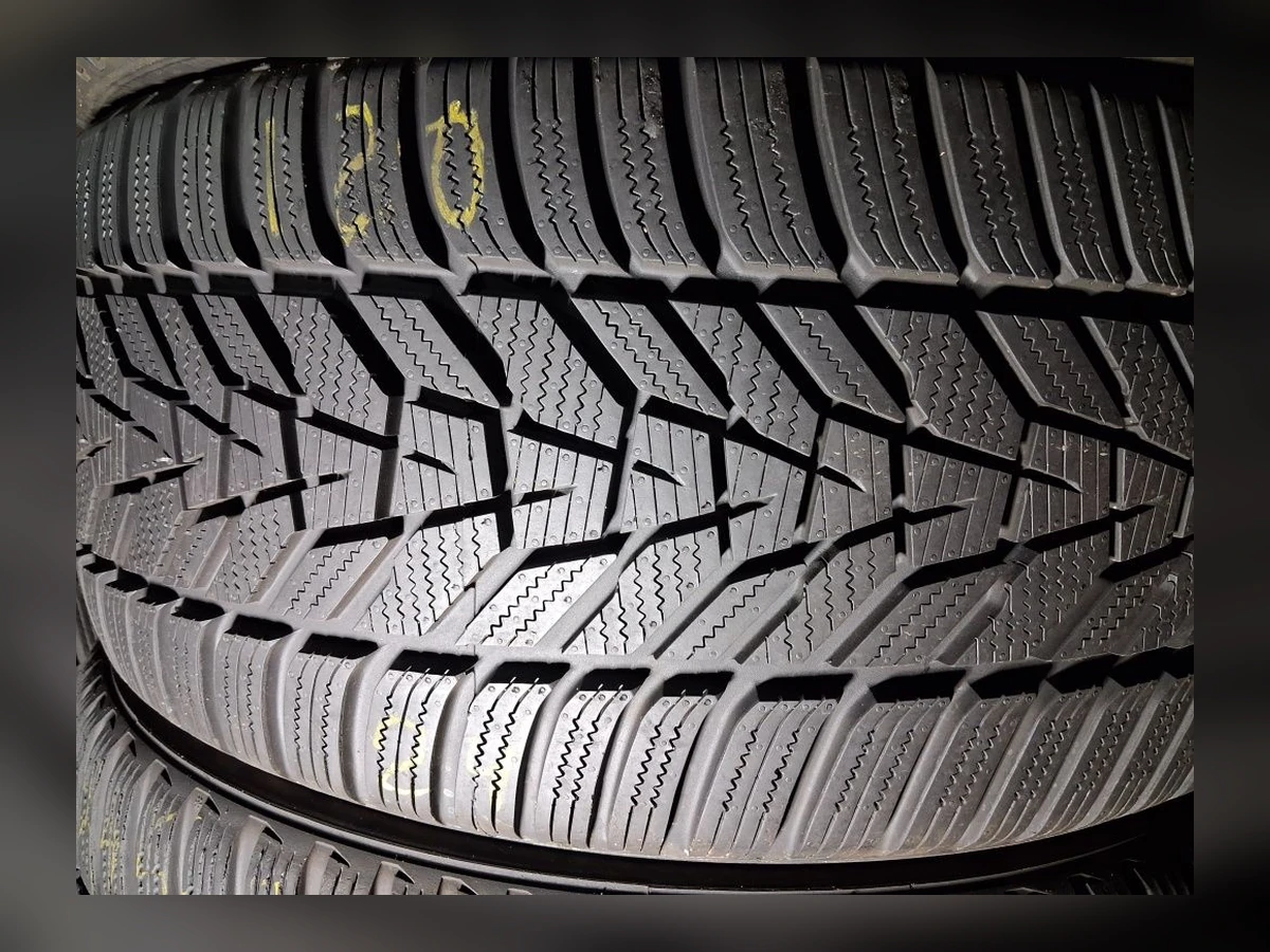 Michelin — Michelin 245/35 R20 — 245/35 R20