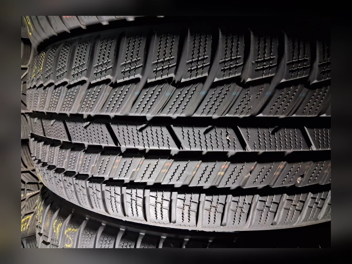 Michelin — Michelin 235/45 R20 — 235/45 R20
