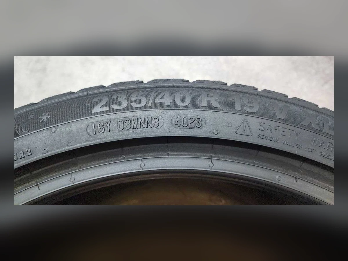 Semperit — 235/40 R19 — Semperit 235/40 R19 Зима (липучка) 2 шт (Пара) — 6.0