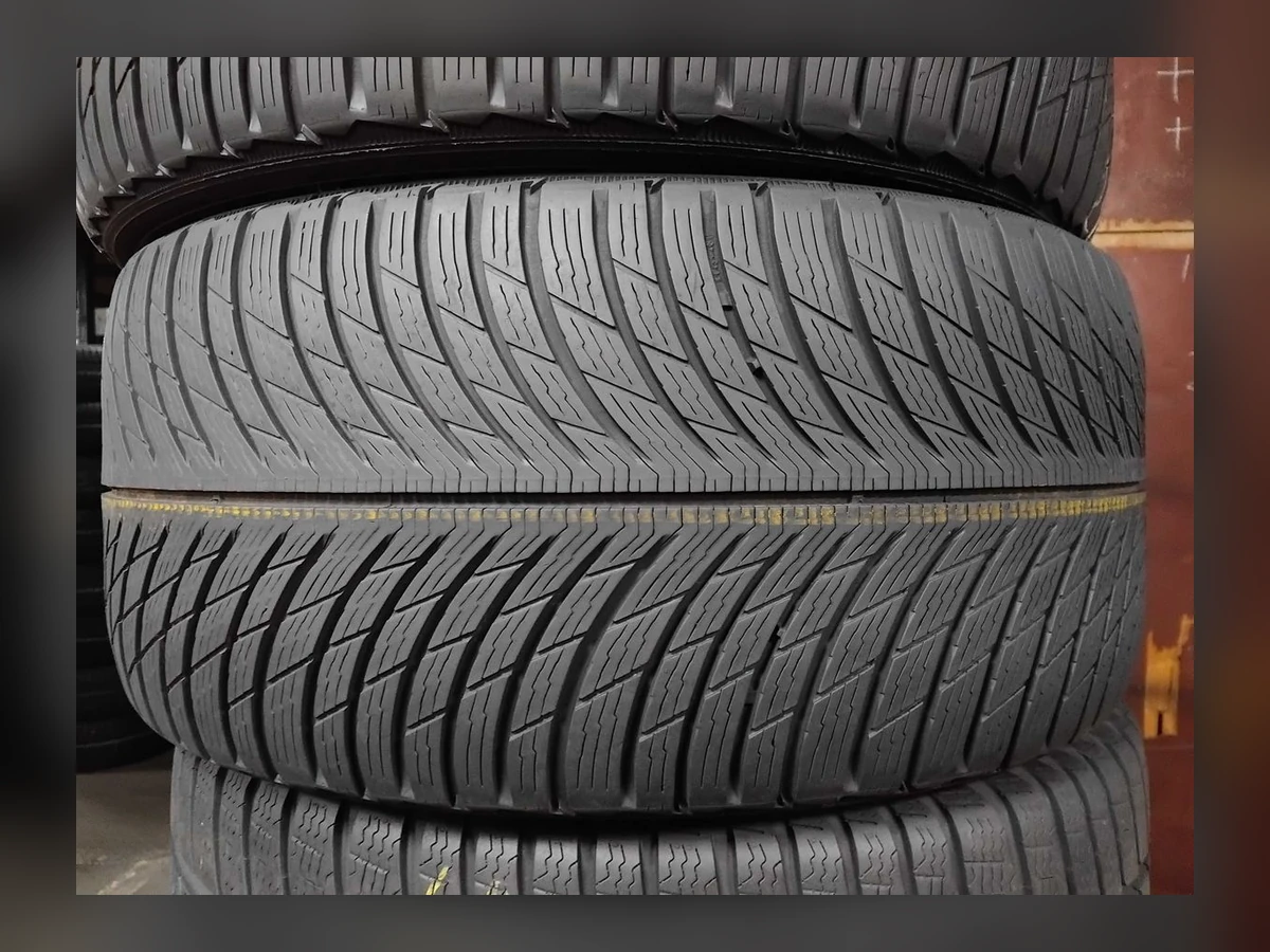 Michelin — Michelin 255/40 R18 — 255/40 R18