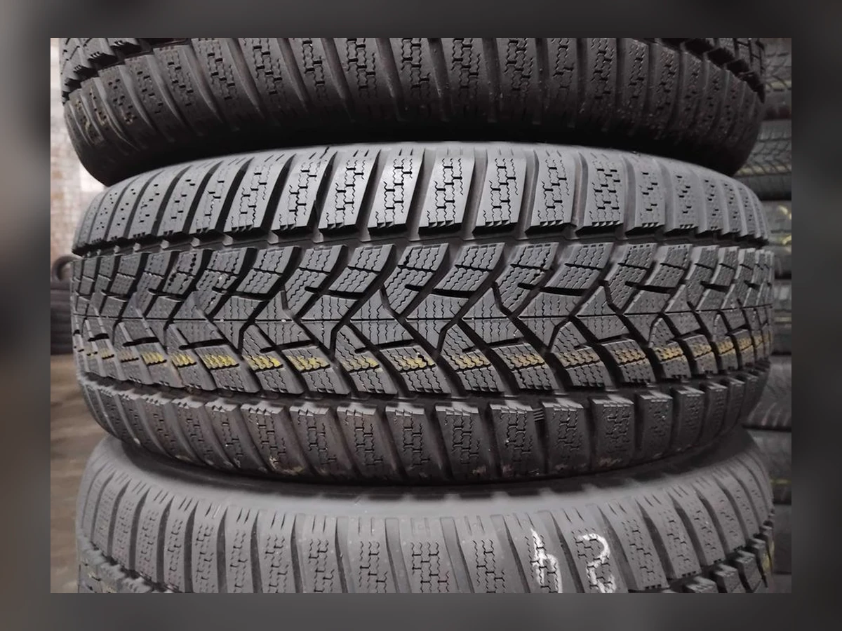 Dunlop — 215/60 R16 — Dunlop 215/60 R16 Зима (липучка) 4 шт (Комплект) — 8.5+ (Новая)