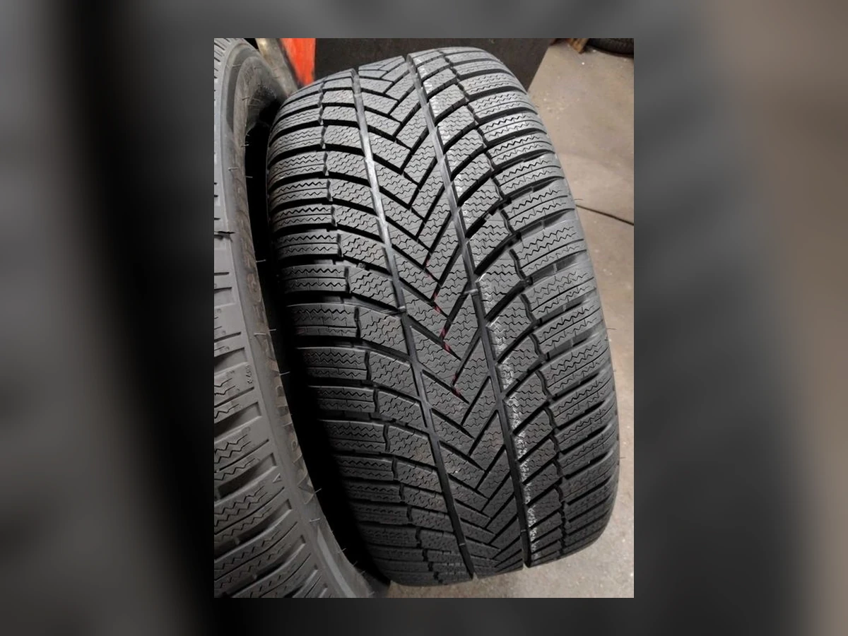 Bridgestone — 245/40 R19 — Bridgestone 245/40 R19 Зима (липучка) 4 шт (Комплект) — 5.5