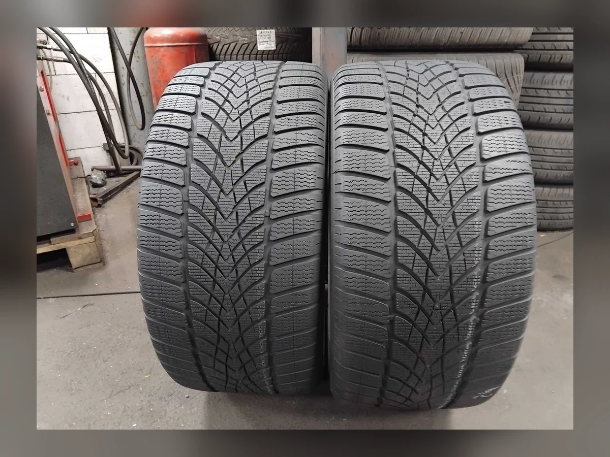 Dunlop — Dunlop 285/30 R21 — 285/30 R21