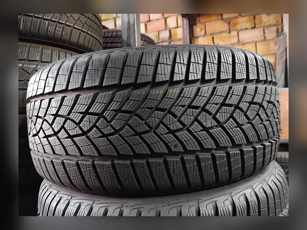 Goodyear — Goodyear 225/40 R18 — 225/40 R18