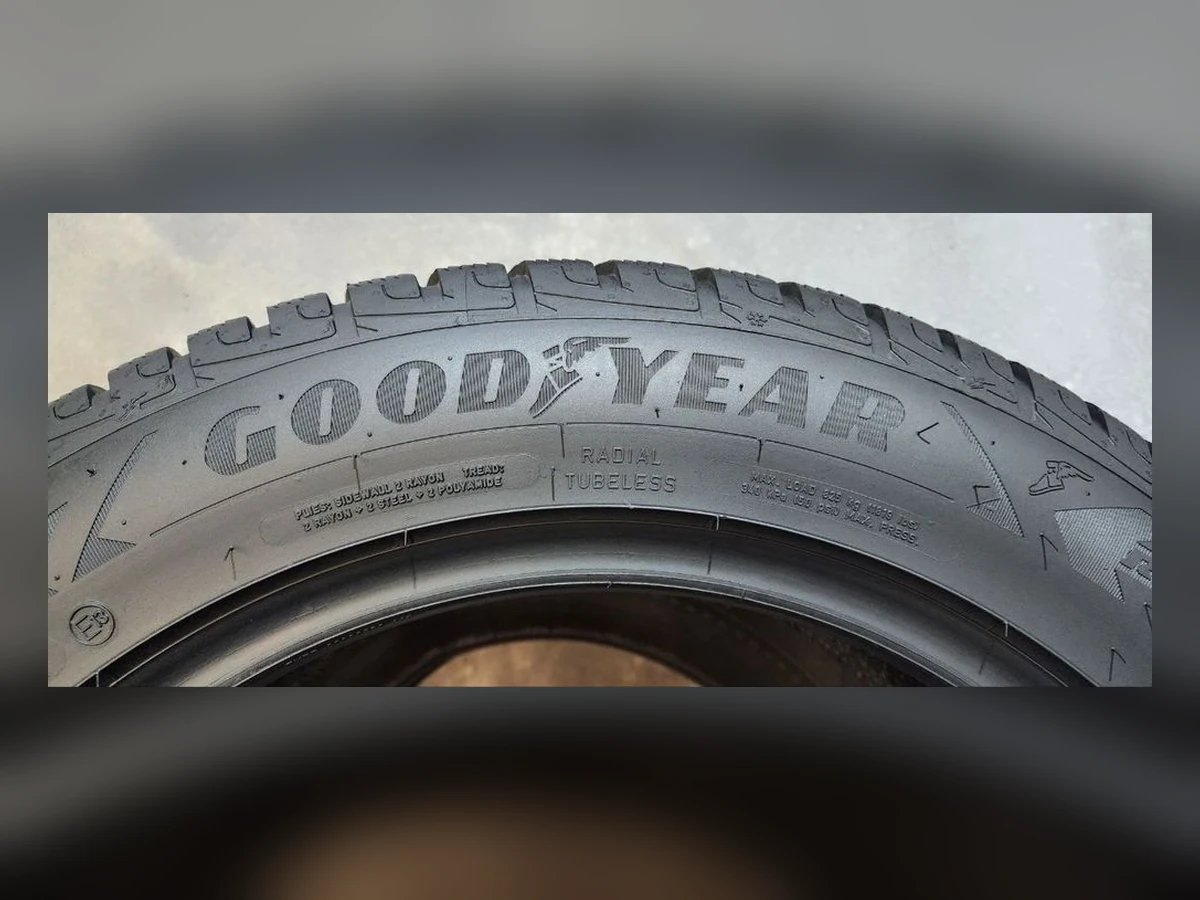 Goodyear — 225/55 R17 — Goodyear 225/55 R17 Зима (липучка) 2 шт (Пара) — 6.0