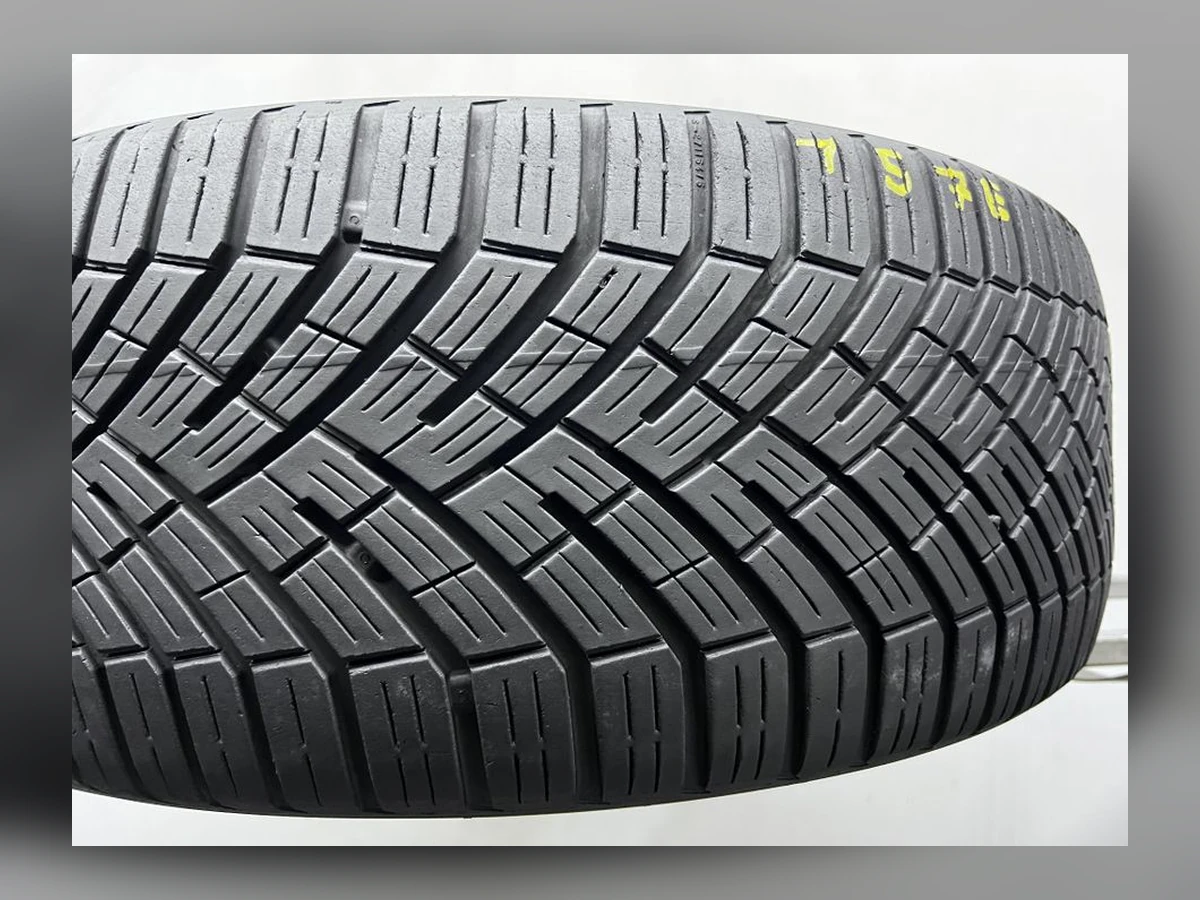 Continental — 235/45 R20 — Continental 235/45 R20 Всесезонка 1 шт (Одиночка) — 6.5