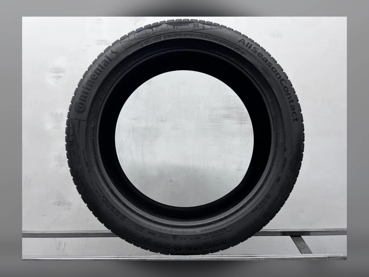 Continental — 235/45 R20 — Continental 235/45 R20 Всесезонка 1 шт (Одиночка) — 7.5