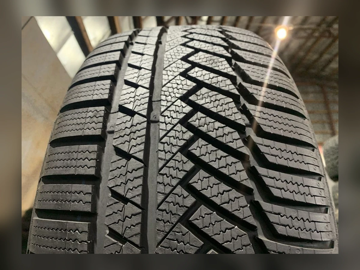 Continental — Continental 235/45 R18 — 235/45 R18
