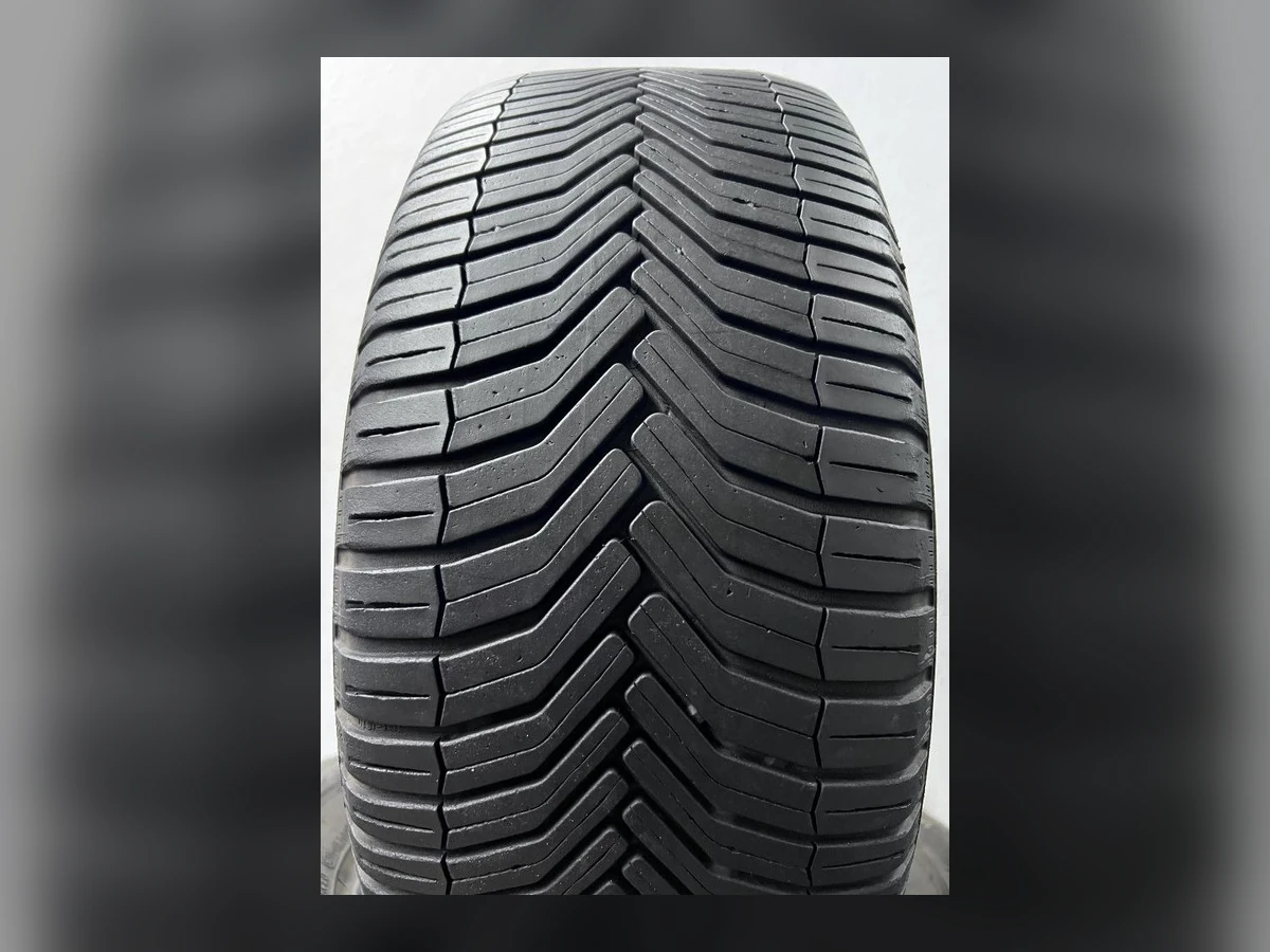Michelin — Michelin 215/55 R17 — 215/55 R17