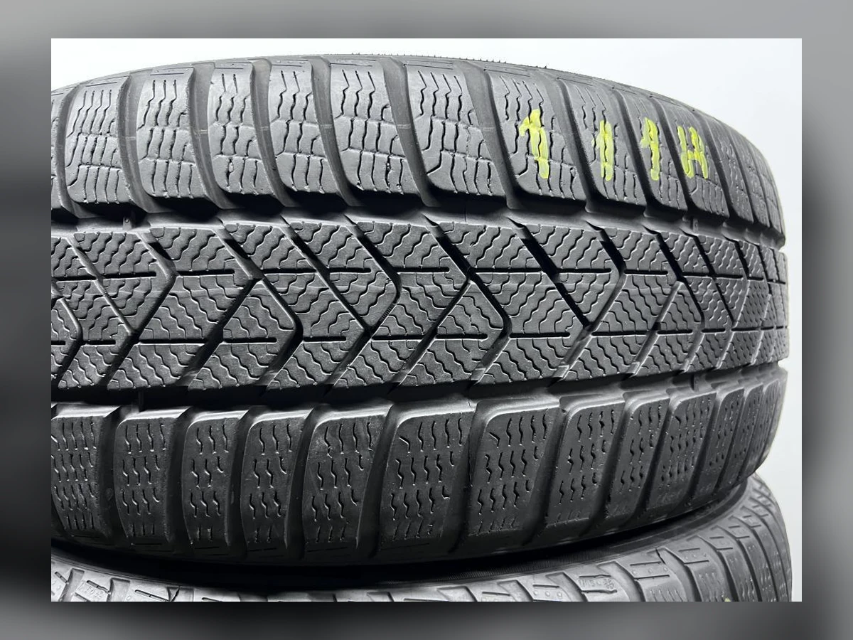 Pirelli — Pirelli 225/45 R18 — 225/45 R18