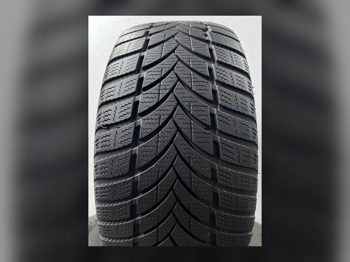 Maxxis — Maxxis 235/50 R18 — 235/50 R18